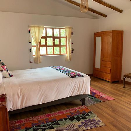 אורובמבה Sacred Valley Mountain Lodge מראה חיצוני תמונה
