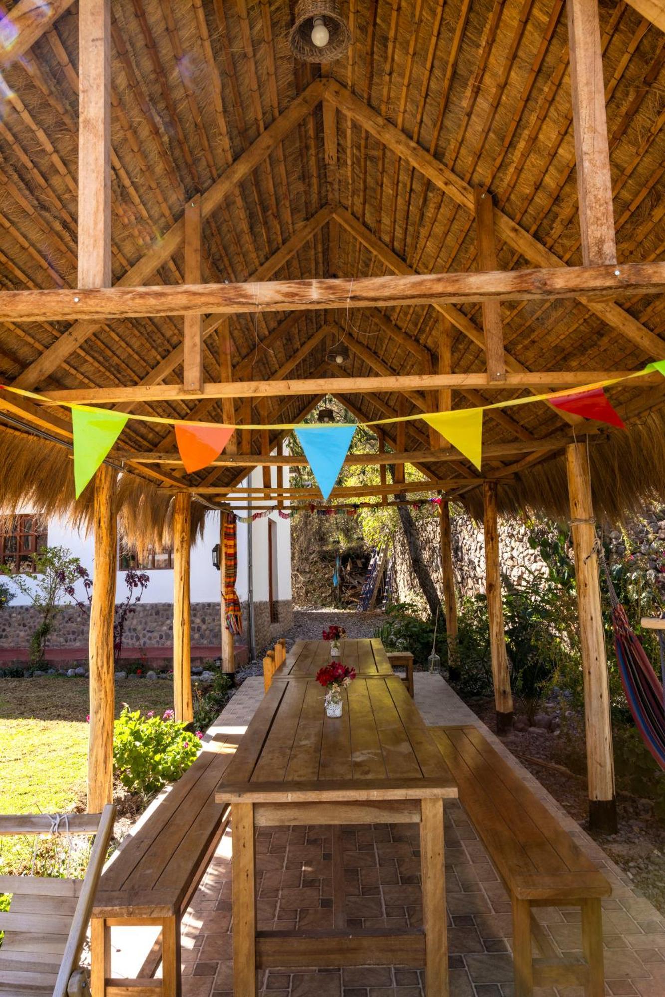 אורובמבה Sacred Valley Mountain Lodge מראה חיצוני תמונה