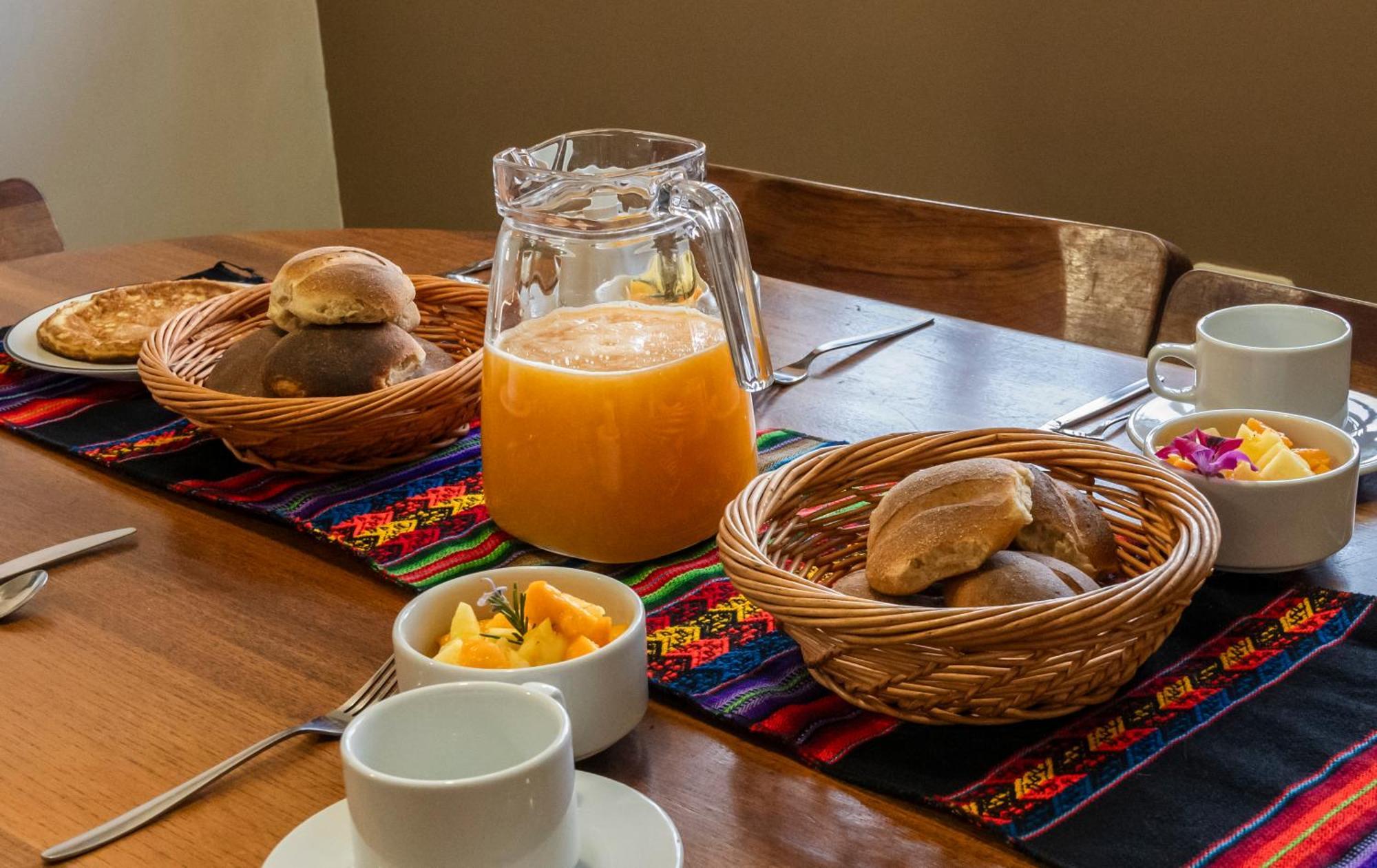 אורובמבה Sacred Valley Mountain Lodge מראה חיצוני תמונה