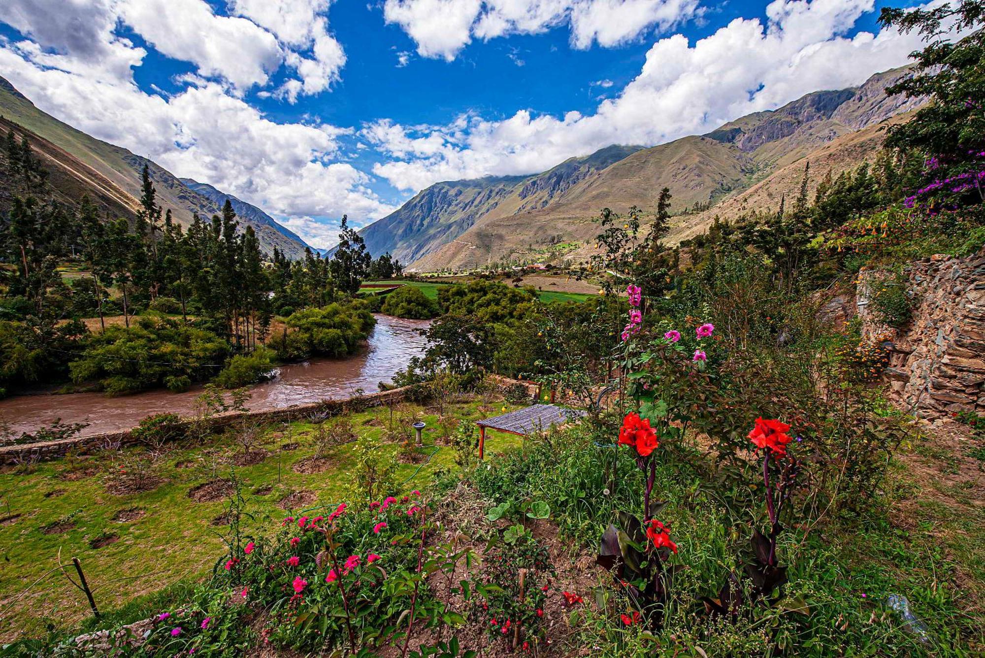 אורובמבה Sacred Valley Mountain Lodge מראה חיצוני תמונה