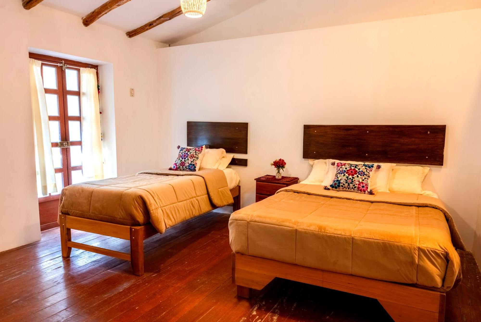 אורובמבה Sacred Valley Mountain Lodge מראה חיצוני תמונה