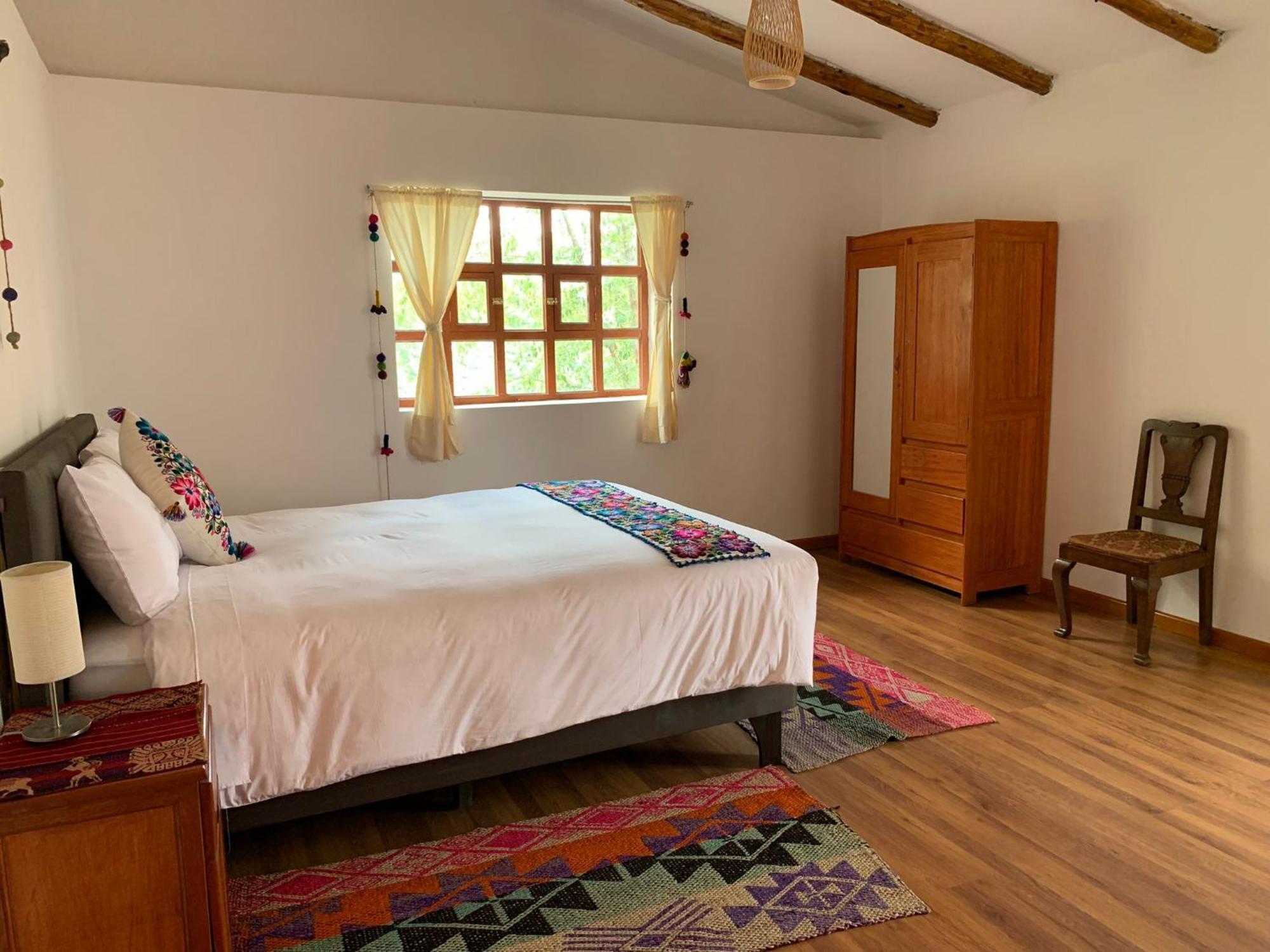 אורובמבה Sacred Valley Mountain Lodge מראה חיצוני תמונה