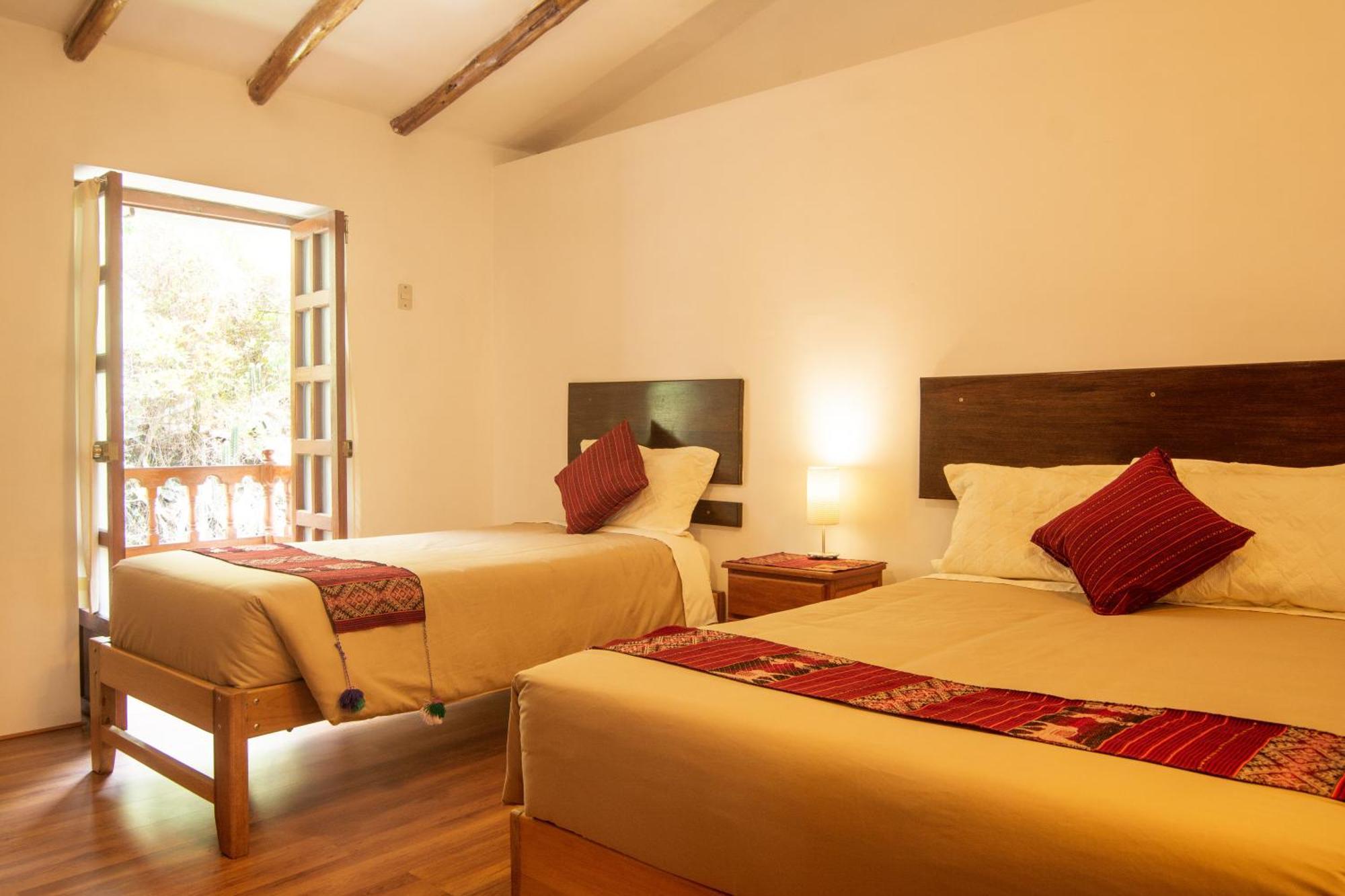 אורובמבה Sacred Valley Mountain Lodge מראה חיצוני תמונה