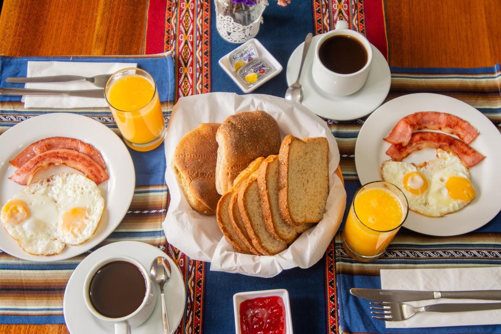 אורובמבה Sacred Valley Mountain Lodge מראה חיצוני תמונה