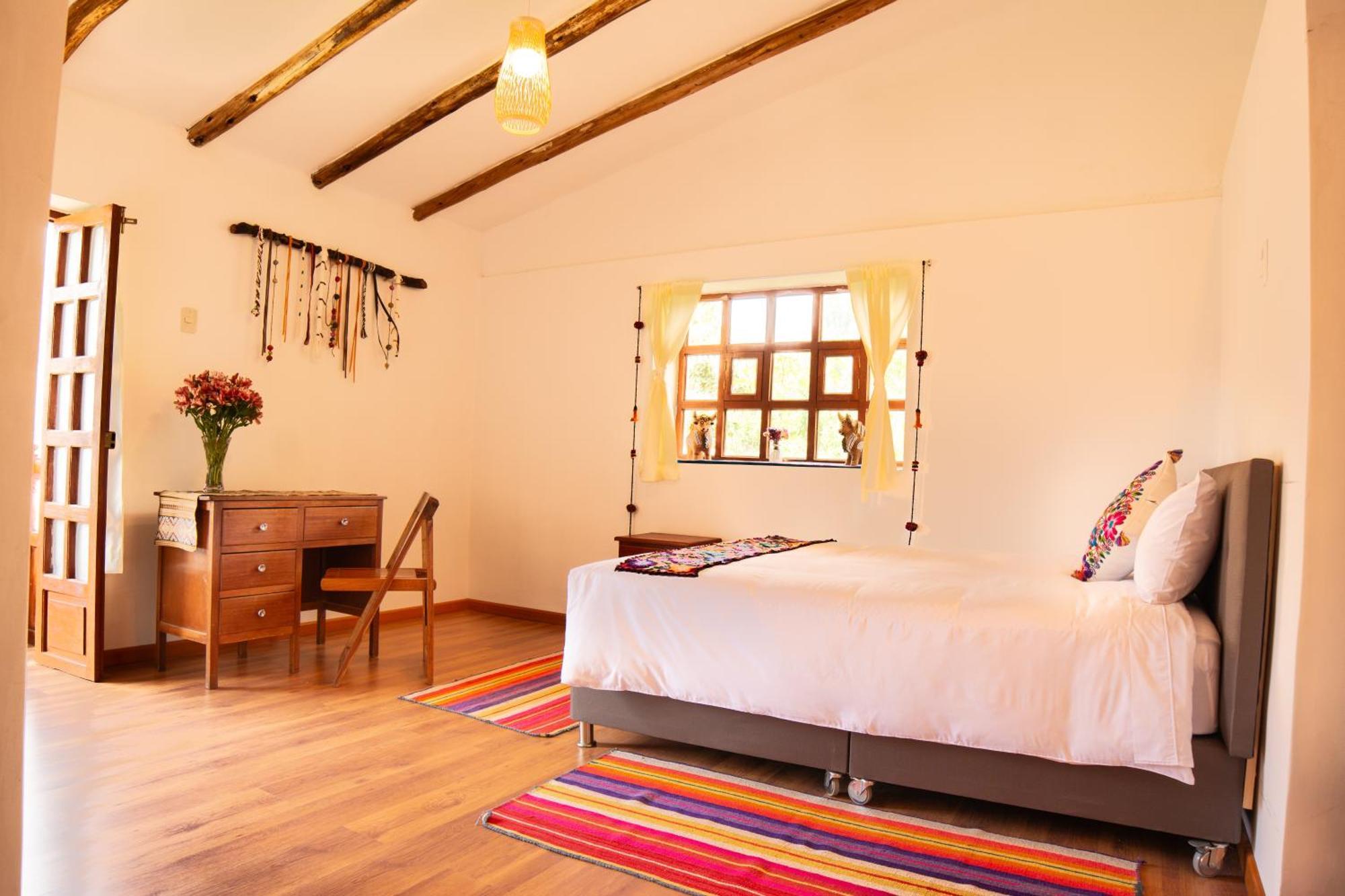 אורובמבה Sacred Valley Mountain Lodge מראה חיצוני תמונה