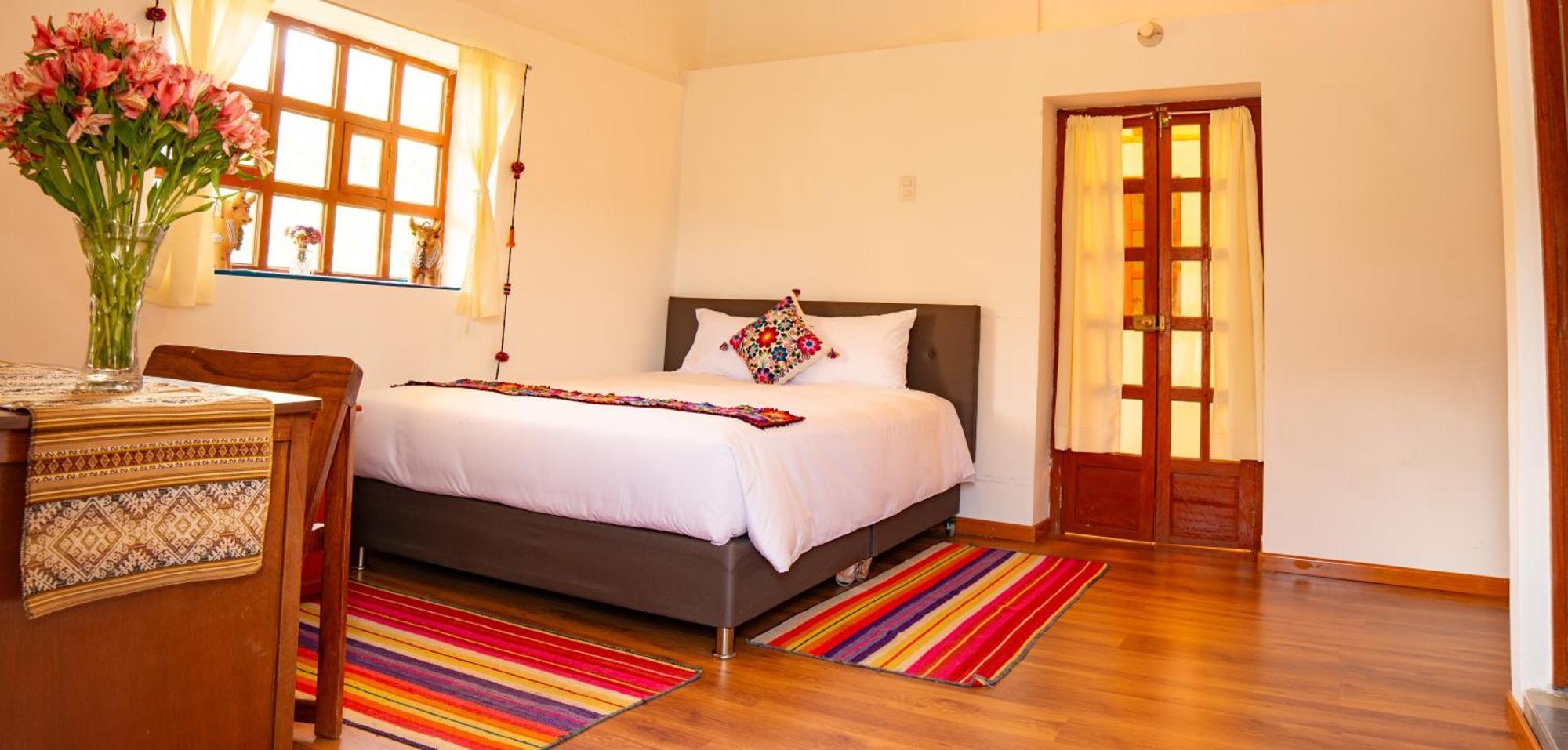 אורובמבה Sacred Valley Mountain Lodge מראה חיצוני תמונה
