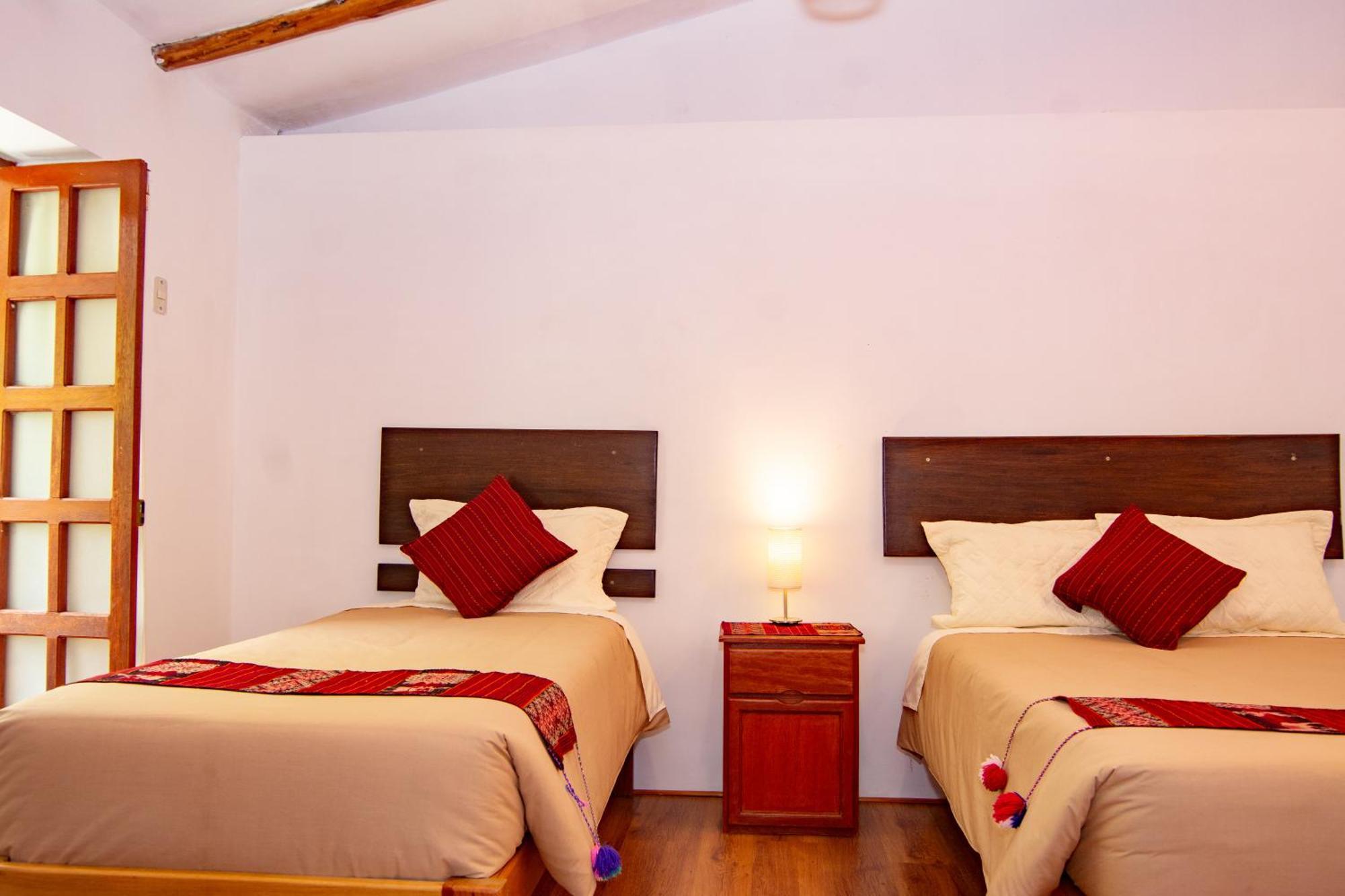 אורובמבה Sacred Valley Mountain Lodge מראה חיצוני תמונה