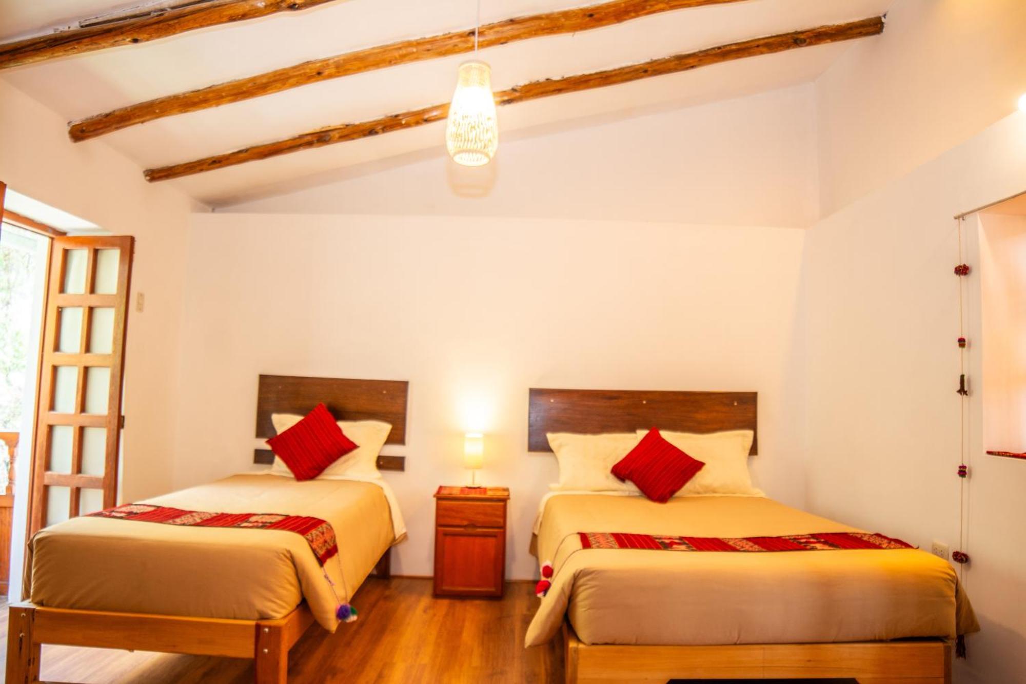 אורובמבה Sacred Valley Mountain Lodge מראה חיצוני תמונה