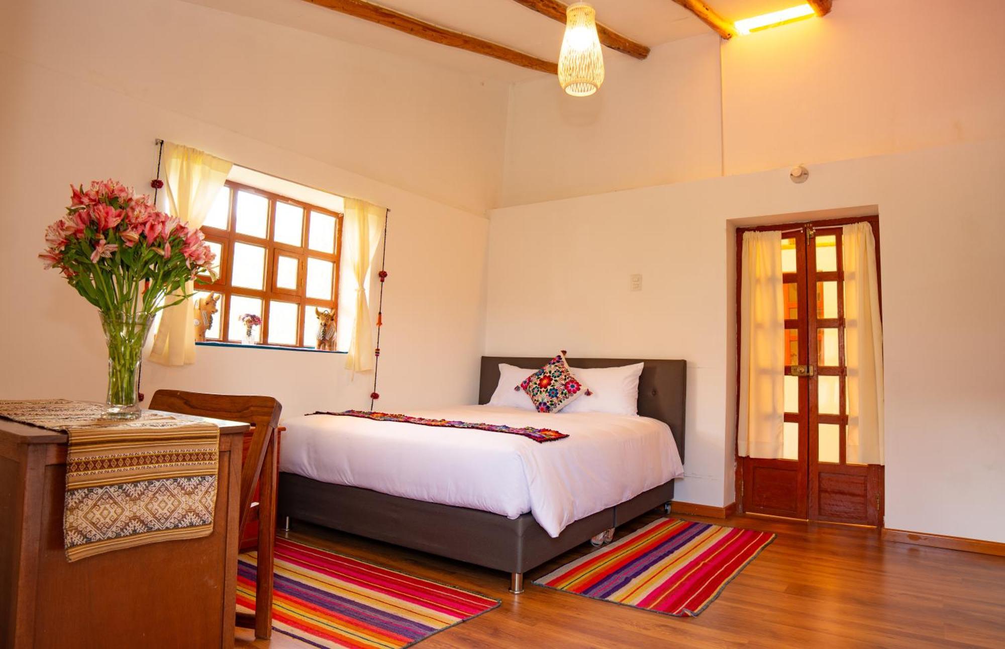 אורובמבה Sacred Valley Mountain Lodge מראה חיצוני תמונה