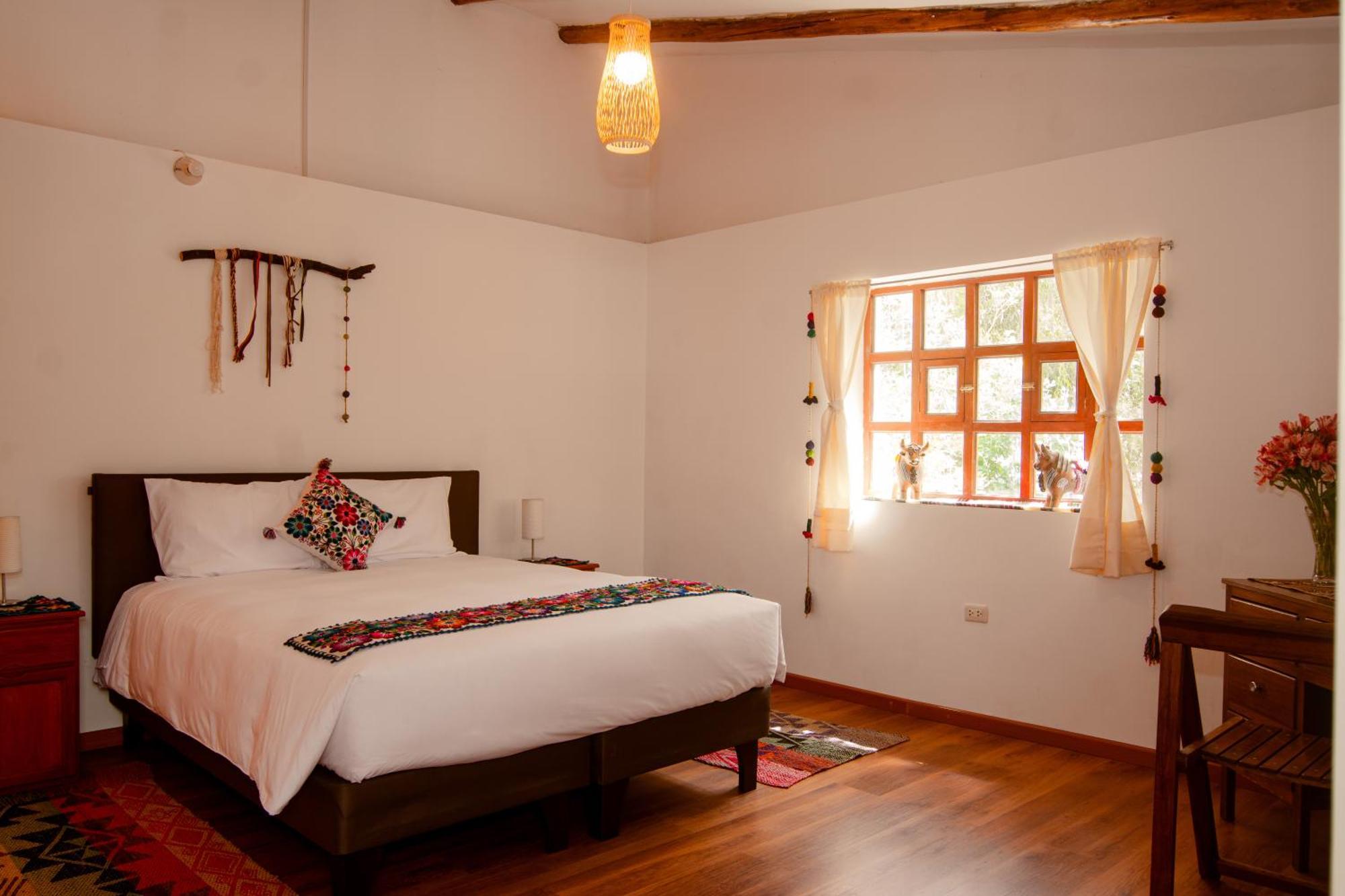 אורובמבה Sacred Valley Mountain Lodge מראה חיצוני תמונה