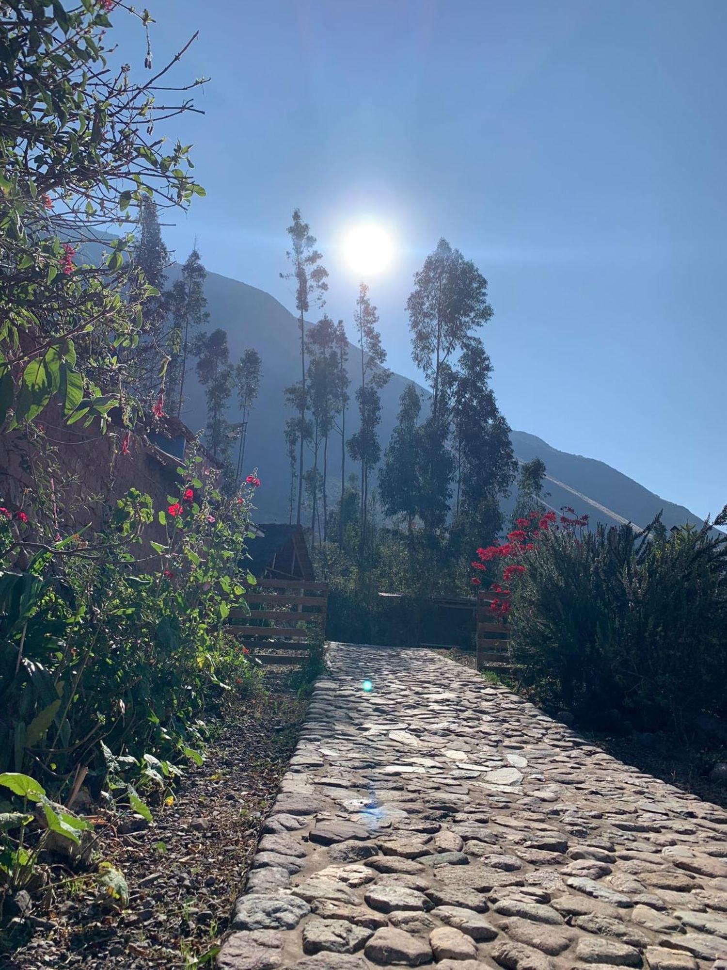 אורובמבה Sacred Valley Mountain Lodge מראה חיצוני תמונה